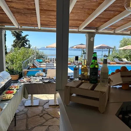 Corfu Nocleg ze śniadaniem *